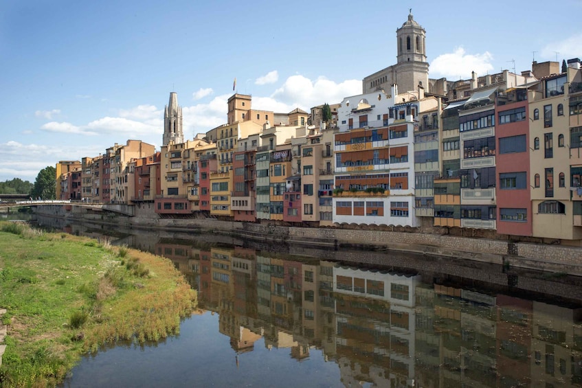 Picture 3 for Activity From Barcelona: Dalí and Medieval Girona Private Day Trip