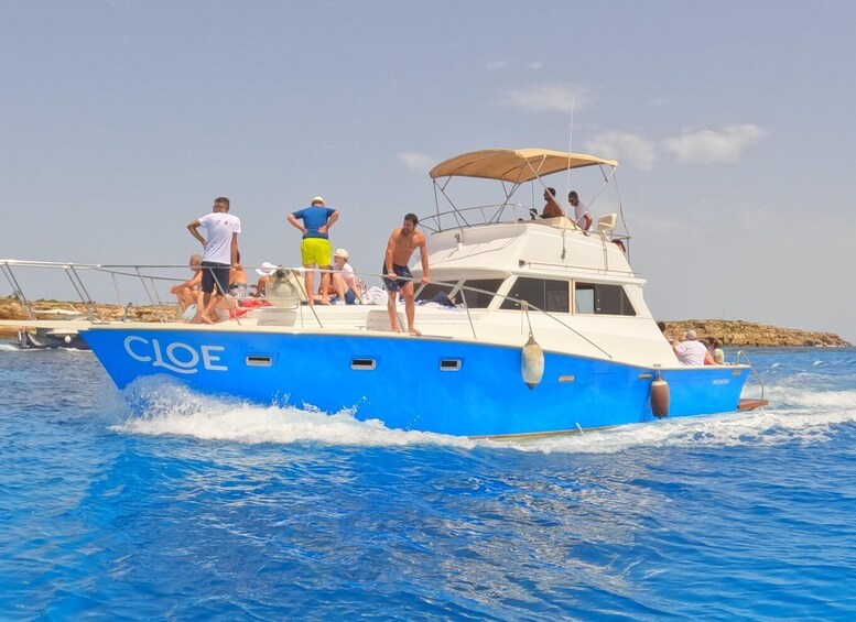 Picture 5 for Activity From Trapani: Favignana and Levanzo Yacht Tour with Stops