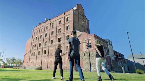 Port Adelaide : Marche excursion avec dégustation de nourriture et de boiss...