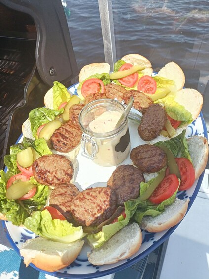 Picture 1 for Activity Groningen: Highlights BBQ with drinks - on the lake