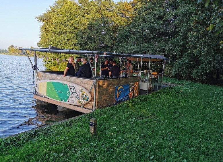 Picture 3 for Activity Groningen: Highlights BBQ with drinks - on the lake