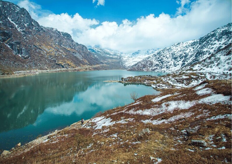 From Gangtok: Tsongmo Lake & Nathula Pass Day Trip