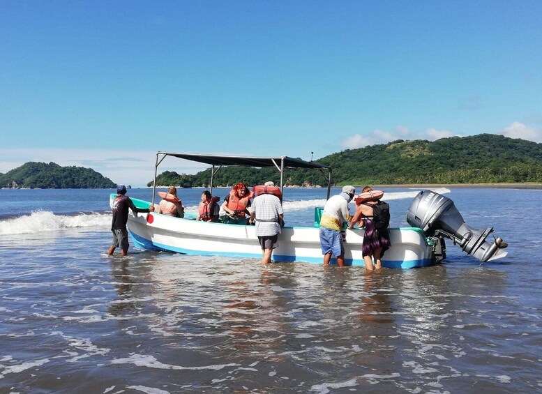 Picture 1 for Activity Paquera: Isla Tortuga Snorkeling tour