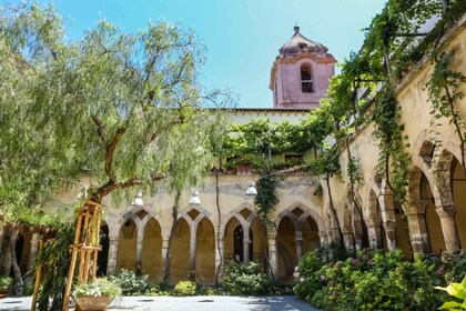 Sorrento: Guided Walking Tour and Limoncello Tasting