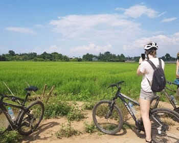 Bicicleta por el campo de Chiang Mai y clase de cocina tailandesa