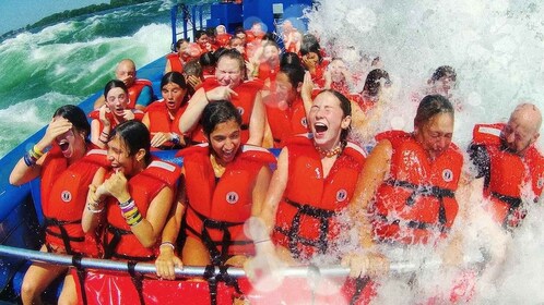 Montreal: Jet Boating on the Lachine Rapids