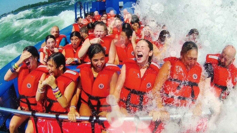 Montreal: Jet Boating on the Lachine Rapids