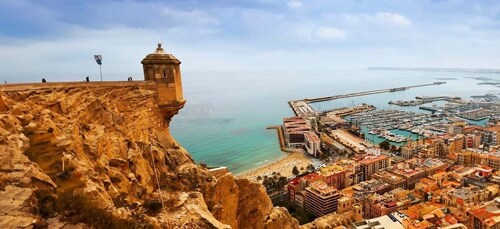 Alicante: recorrido privado por el castillo de Santa Bárbara