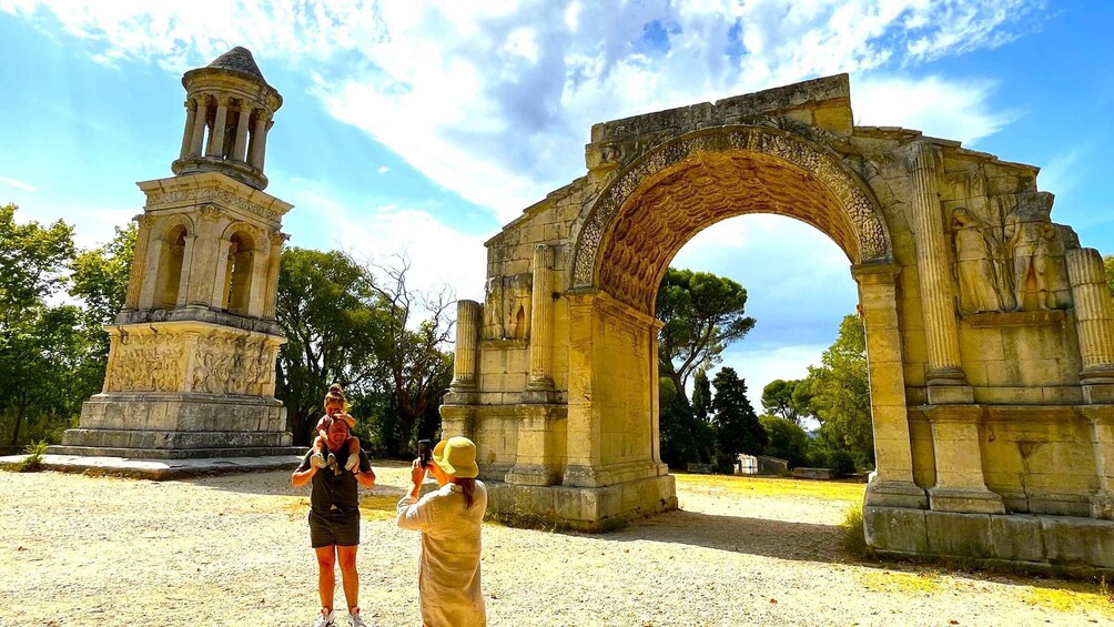 Picture 2 for Activity From Avignon: Arles, Les Baux-de-Provence & Saint-Rémy Tour