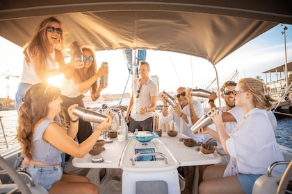 Cocktails Workshop & Sailing Cruise from Barcelona