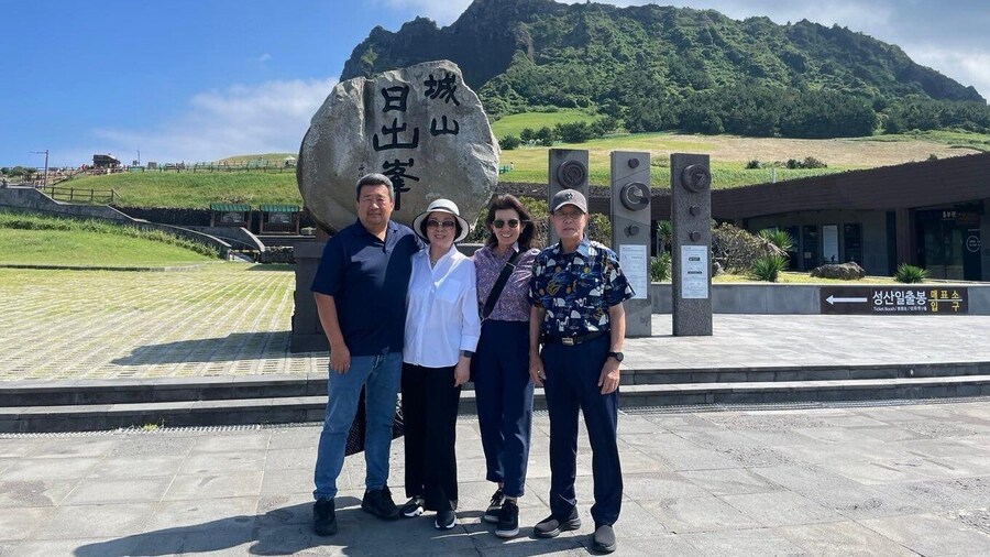 Jeju Island Private VIP Day Tour with Tickets