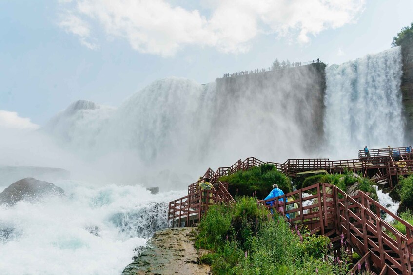 Picture 14 for Activity Niagara Falls: Tour with Boat, Cave, and Trolley and Guide