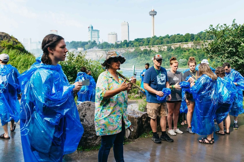 Picture 6 for Activity Niagara Falls: Tour with Boat, Cave, and Trolley and Guide