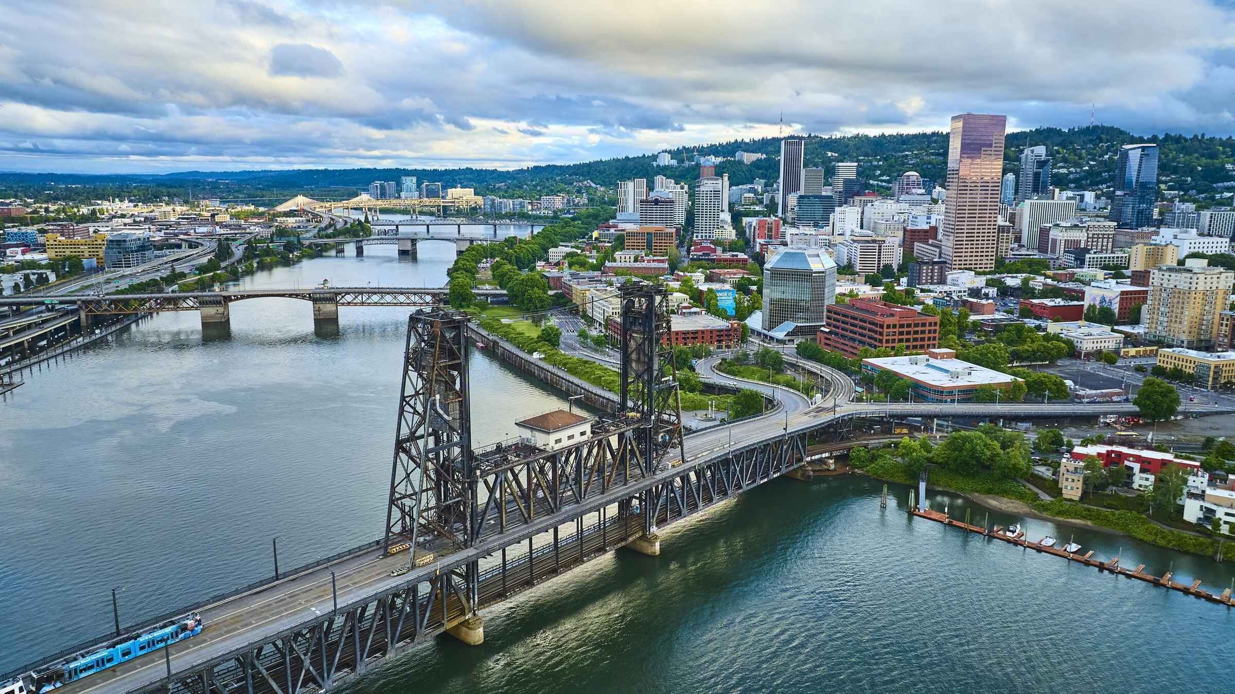 Portland City Tour: Views and News