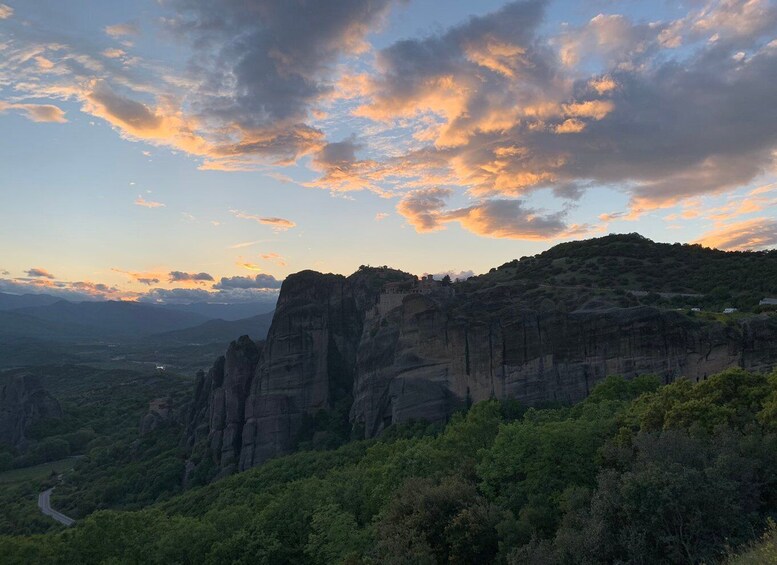 Picture 2 for Activity Kalabaka or Kastraki: Meteora Sunset Tour