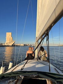 Lisbon: Private sailboat tours on Tagus River