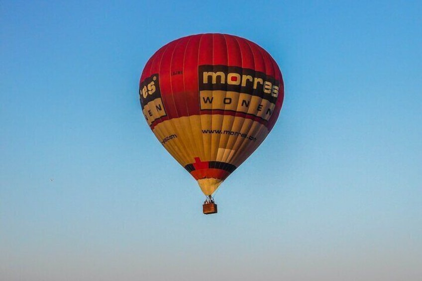 30-minute Hot Air Balloon Sightseeing Morning Tour in Sofia 