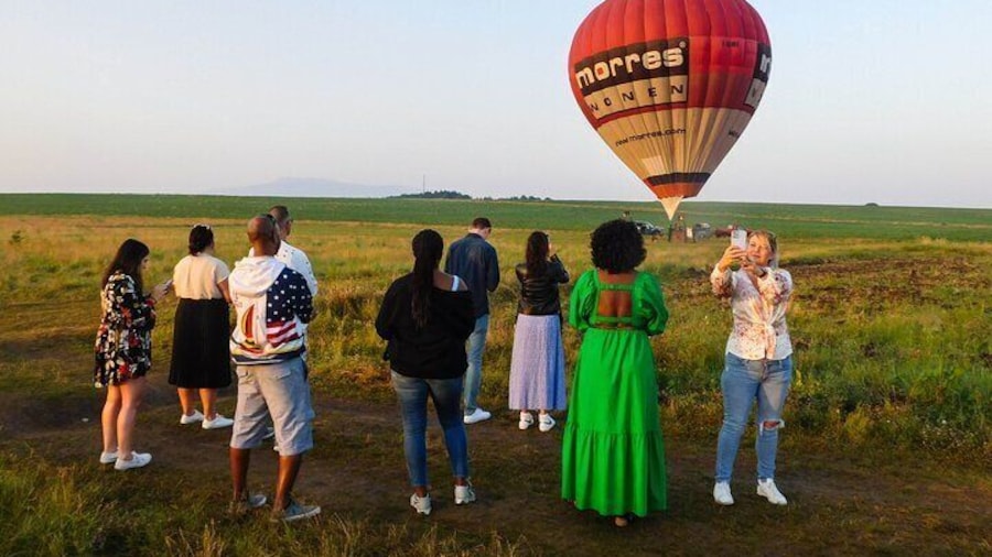 30-minute Hot Air Balloon Sightseeing Morning Tour in Sofia