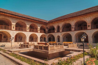 Au départ de Bakou : 5 jours Bakou et Gabala / Sheki visite guidée