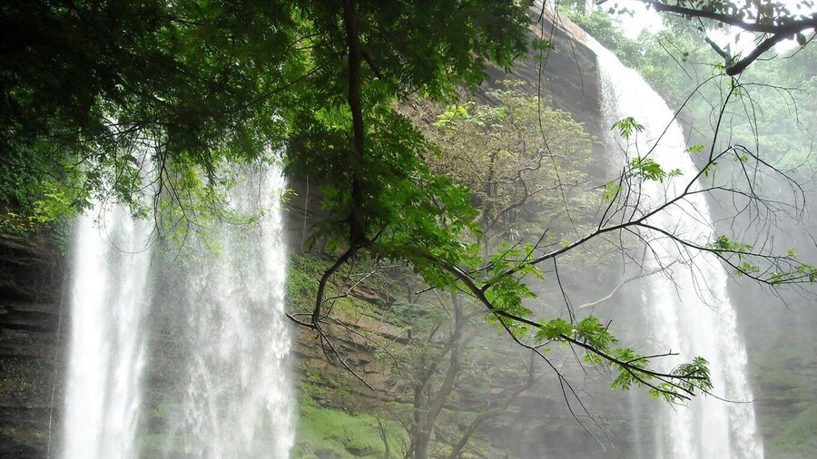 Accra: Eastern Region Waterfalls Tour