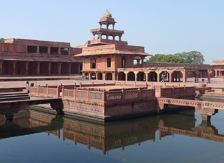 Picture 2 for Activity From Delhi : Overnight Agra City Tour With Fatehpur Sikari