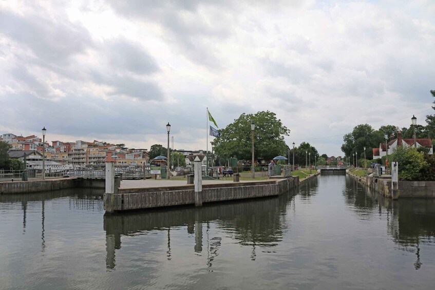 Picture 7 for Activity London: Hampton Court to Kew River Thames Cruise