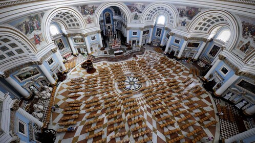 Von Mosta aus: Stadtrundfahrt durch Mosta mit Buffet-Mittagessen