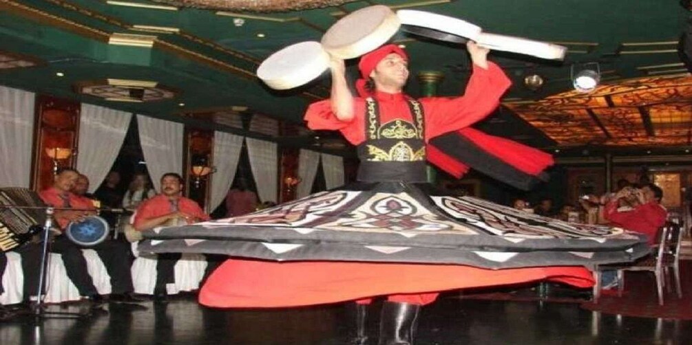 Picture 2 for Activity Cairo: Buffet Dinner Cruise with Folkloric Show