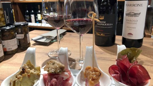 Aperitivo de degustación de vinos en Milán