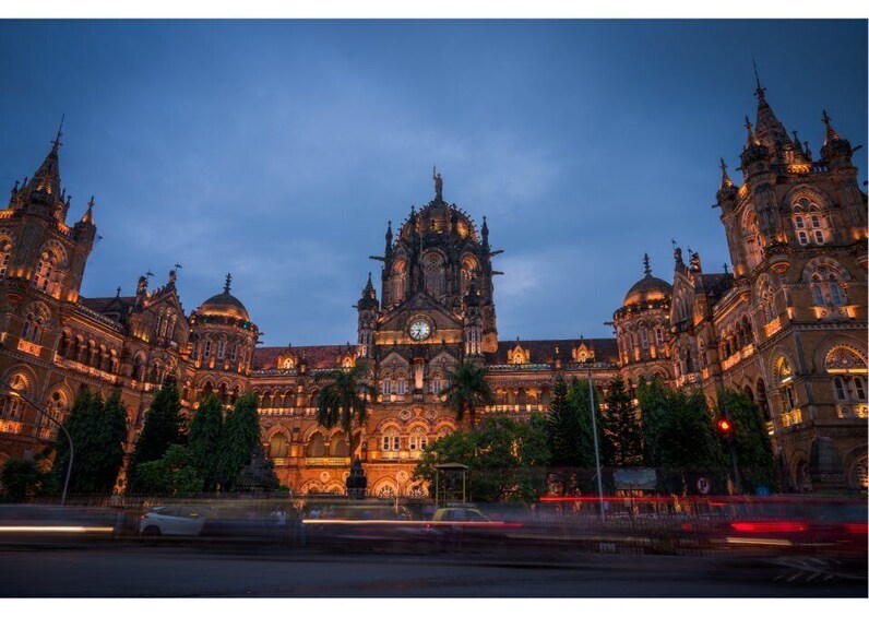 Picture 8 for Activity Mumbai Night Walk (2 Hours Guided Walking Tour)