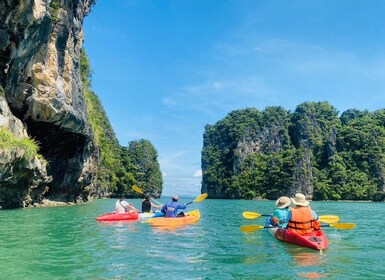 Ko Lanta: Mangrove Kayaking, Ko Talabeng, & Skull Island