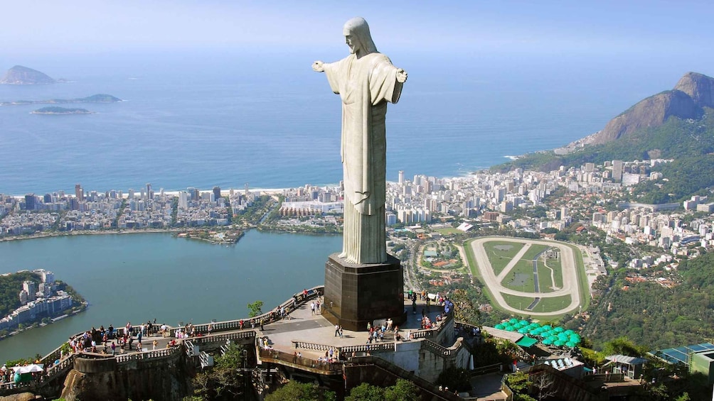 Picture 2 for Activity Private Helicopter tour - Rio de janeiro in 20min