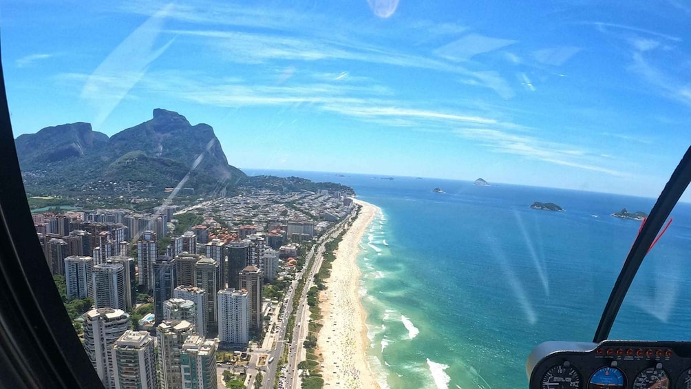 Picture 8 for Activity Private Helicopter tour - Rio de janeiro in 20min