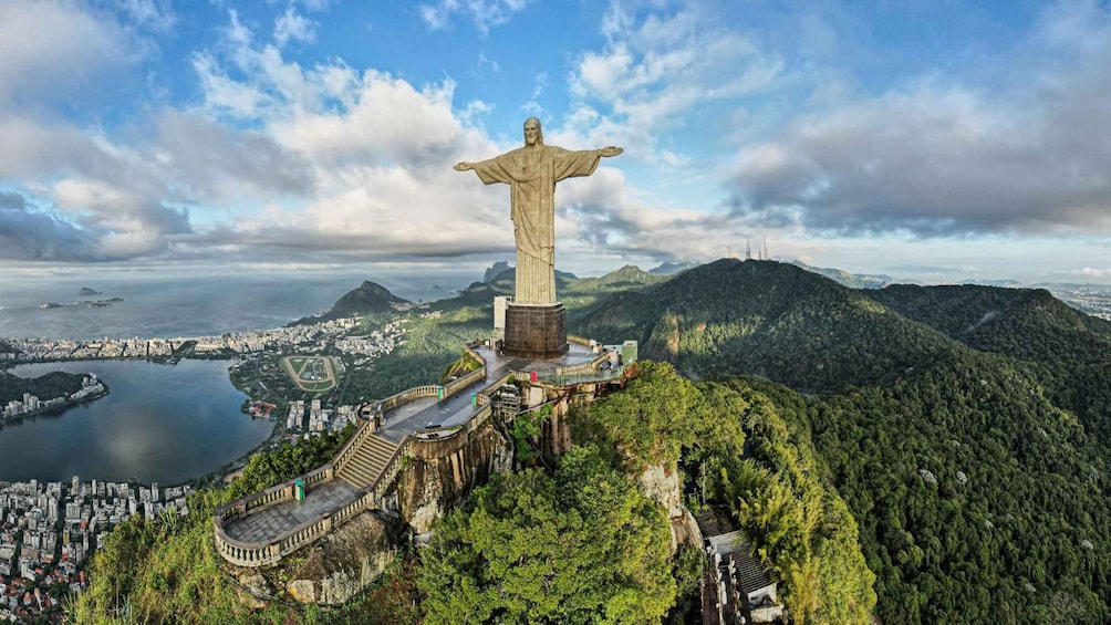 Picture 1 for Activity Private Helicopter tour - Rio de janeiro in 20min