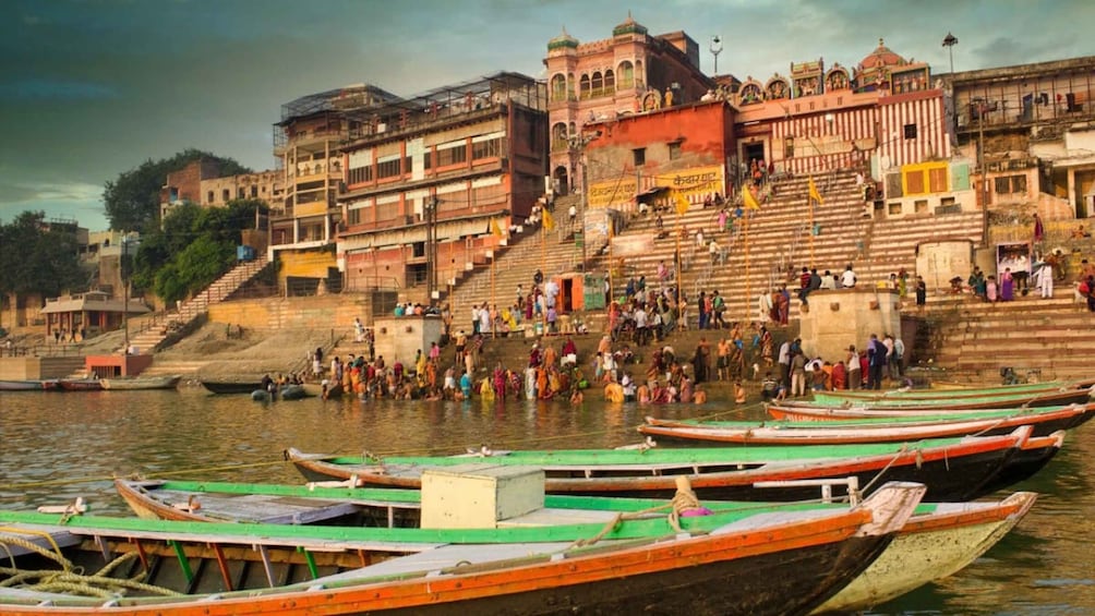 Picture 3 for Activity Varanasi: Night Boat Ride, Aarti Ceremony and Dinner