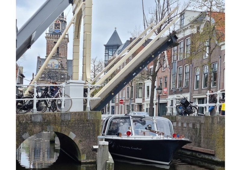 Picture 2 for Activity Alkmaar Cruise from the Cheese Market