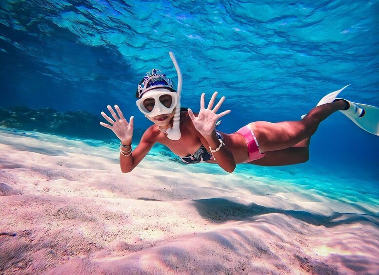 Picture 2 for Activity Amalfi: Boat Adventure Caves, Beaches, Snorkeling Positano