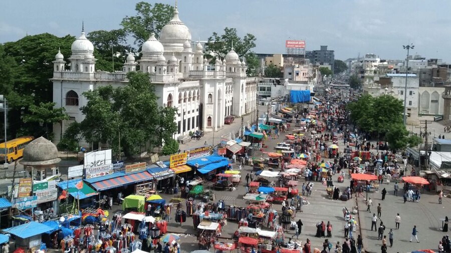 Half Day Guided Hyderabad Shopping and Food Tasting Tour