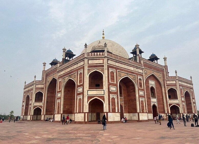 Picture 7 for Activity Delhi: Old and New Delhi Guided Full- or Half-Day Tour