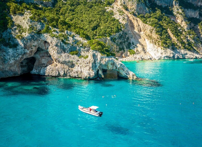 Santa Maria Navarrese: Cala Goloritzè and Mariolu Boat Tour