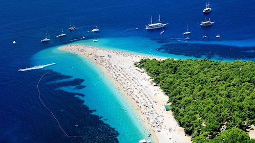 Makarska: Golden Horn Beach & Secluded Bays Speedboat Tour