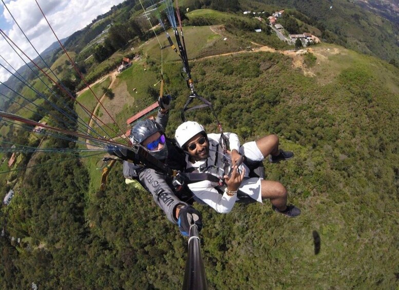 Picture 12 for Activity Paragliding Medellin with Transportation and free Videos