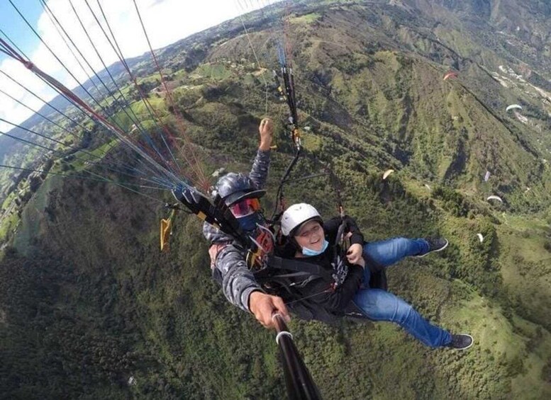 Picture 9 for Activity Paragliding Medellin with Transportation and free Videos