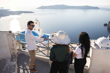 Santorini: 5-Hour Sightseeing Private Tour by Local Guide