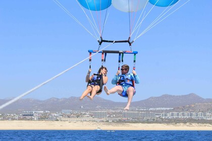 Cabo San Lucas: experiència de parasailing