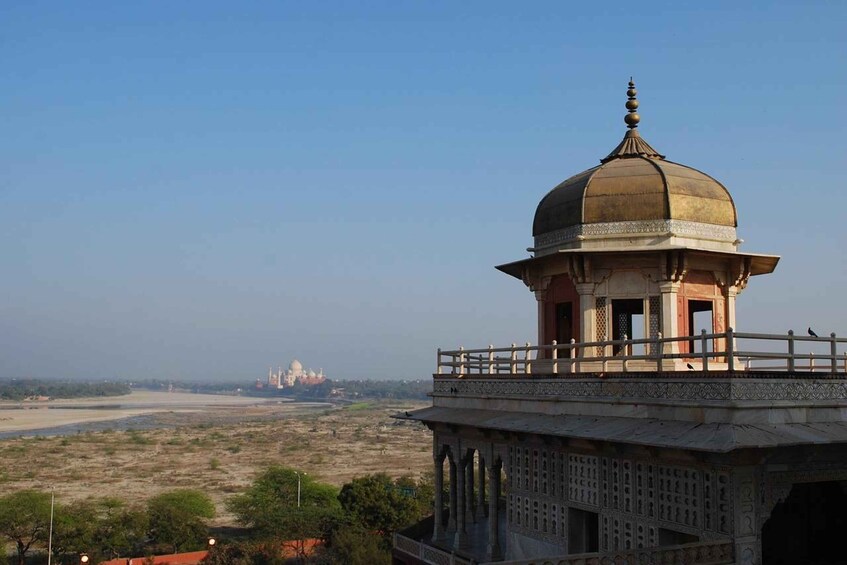 Picture 7 for Activity From Delhi: Taj Mahal Tour with Professional Photographer