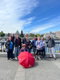 Victoria: Tips-Based City Highlights Walking Tour | 2.5-Hour