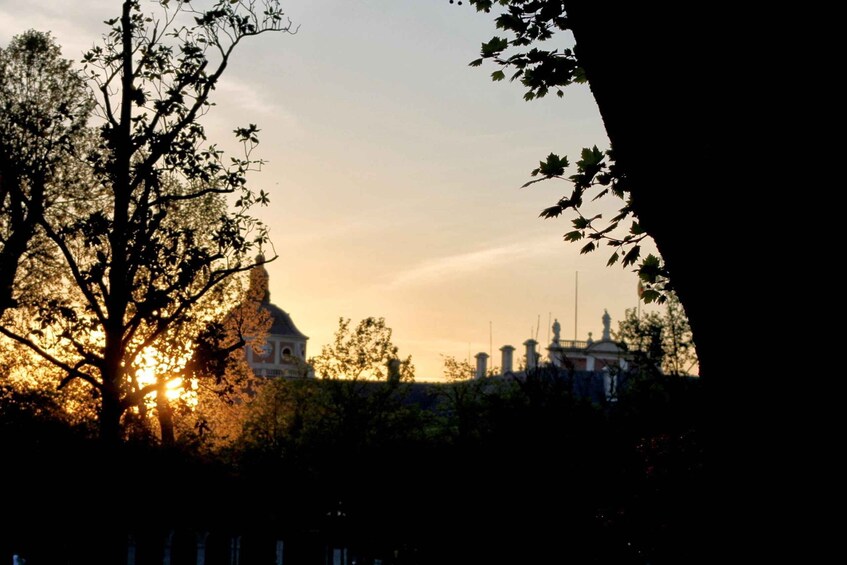 Picture 2 for Activity Aranjuez: Mystery and Legends Guided Nighttime Walking Tour