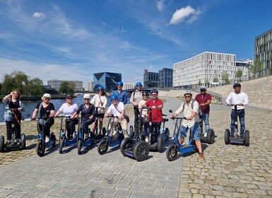 München: Top Sights E-Scooter Tour mit lokalem Guide