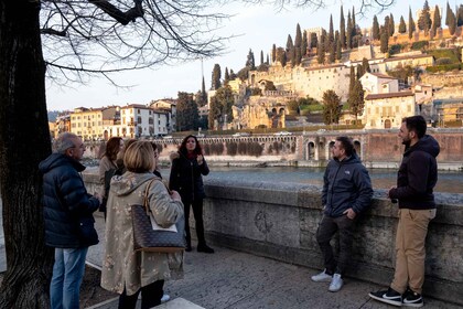 Verona: Wijn en spijs tour met diner en proeverijen